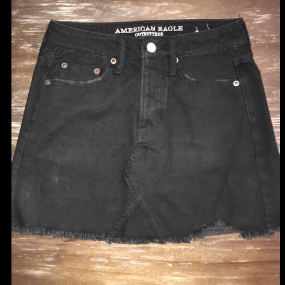 American Eagle black skirt